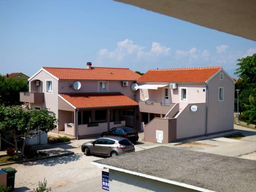 Apartments Branko נין מראה חיצוני תמונה